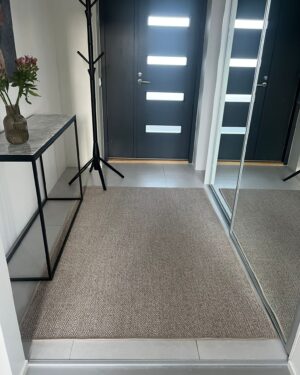 Rocco oyster 73-24-15 helppohoitoinen mittatilausmatto