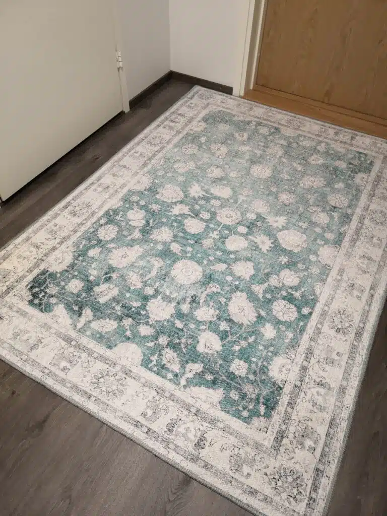 Image #1 from Nimetön