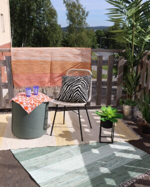 Mirka tasaraita räsymatto