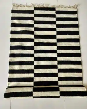 Inari villamatto musta-valkoinen 80x150 cm