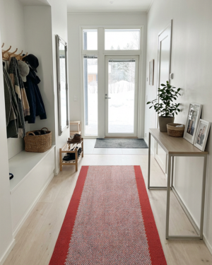 Port punainen käytävämatto leveys 80cm